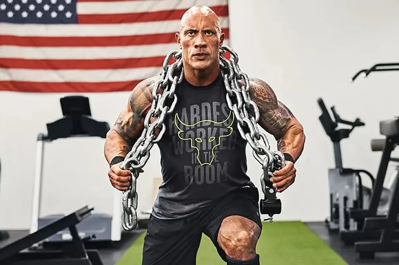 Dwayne_Johnson_working_out